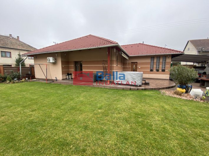 Eladó 110 m²-escsaládi ház Aszód, Berkes utca: 99'900'000 Ft