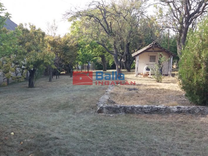 Eladó 1039 m²-estelek Aszófő, Rendezett utca: 43'000'000 Ft