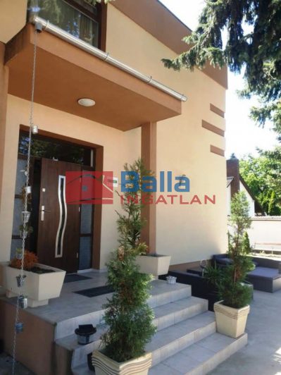 Balatonmáriafürdő - Partközeli utca:  400 m&sup2;-es üdülő   (365'000'000 ,- Ft)