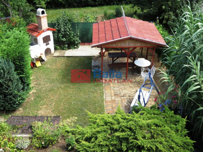 Balatonszepezd - Központ:  111 m&sup2;-es sorház   (129'900'000 ,- Ft)