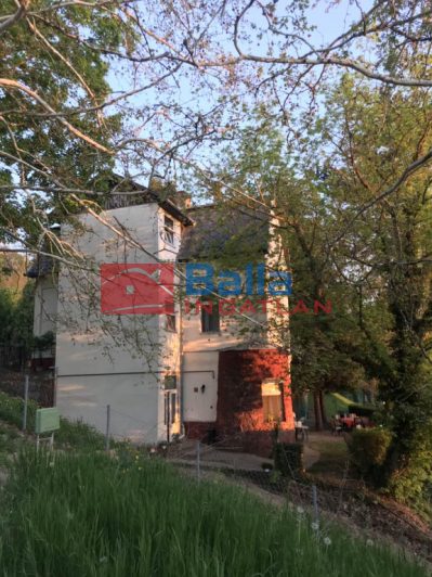 Balatonvilágos - Balaton part közeli:  300 m&sup2;-es családi ház   (290'000'000 ,- Ft)