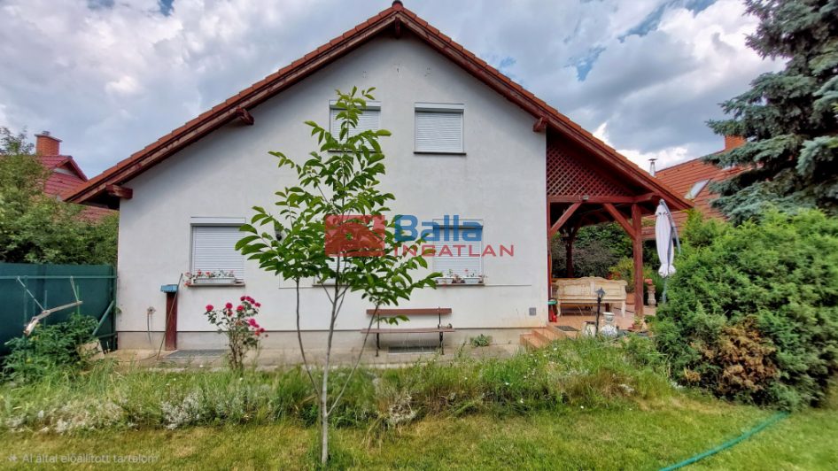 Eladó 239 m²-escsaládi ház Berkenye, Ifjúság útja: 129'900'000 Ft