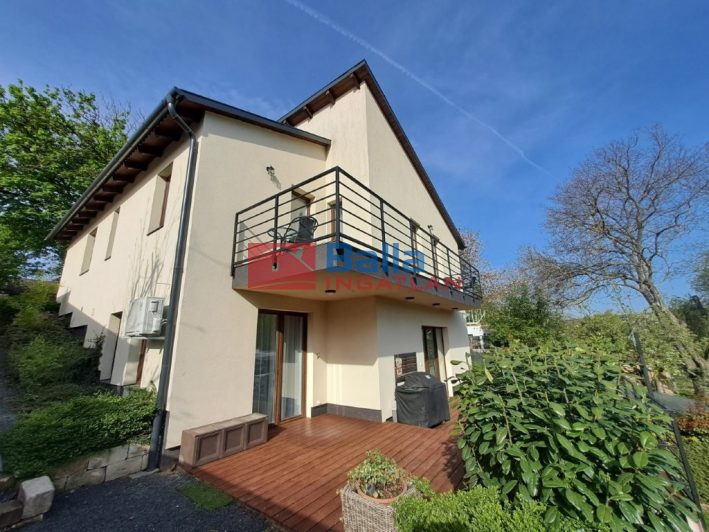 Eladó 285 m²-escsaládi ház Biatorbágy, Szabadság utca: 285'000'000 Ft