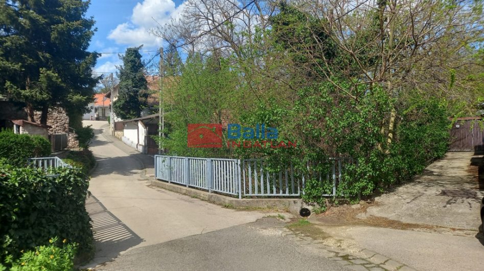 Eladó 26 m²-esházrész Budakalász, Patak sor: 30'000'000 Ft