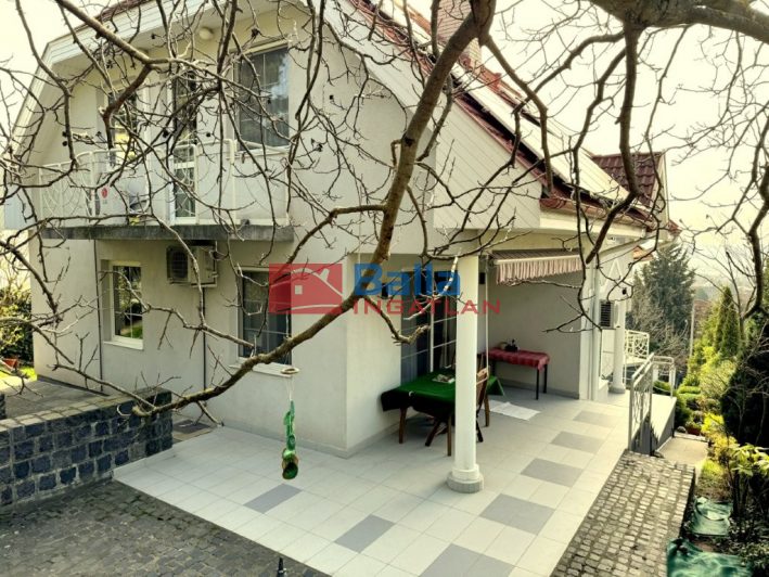 Eladó 276 m²-escsaládi ház Budaörs, Naphegy utca: 308'900'000 Ft
