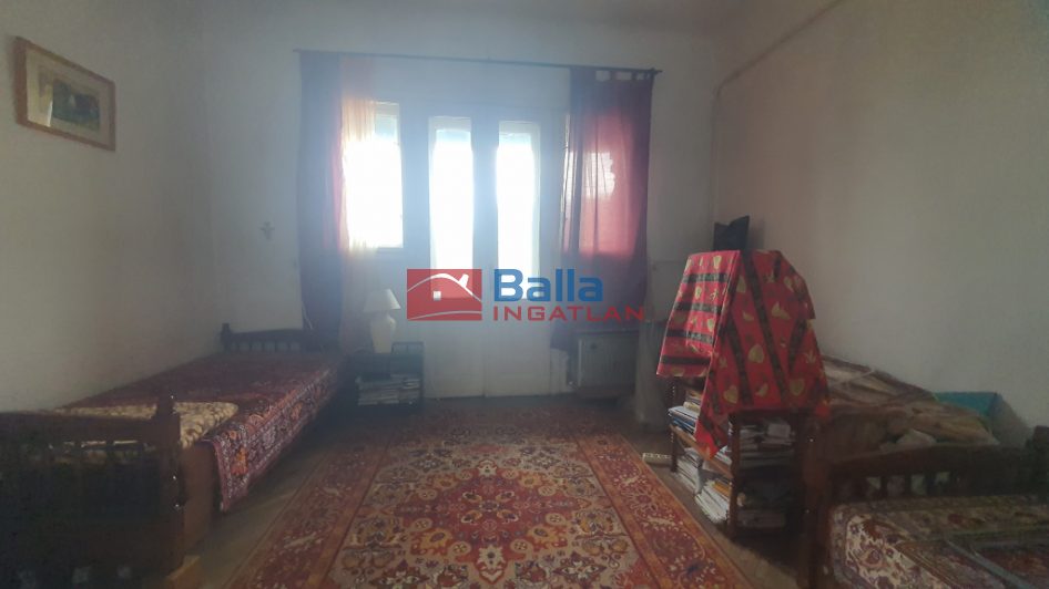 II. kerület (Rózsadomb) - RÓMER FLÓRIS utca:  87 m&sup2;-es társasházi lakás   (145'000'000 ,- Ft)