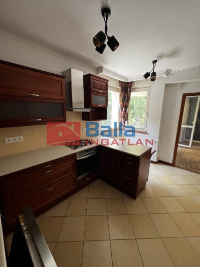 Kiadó 185 m²-estársasházi lakás II. kerület (Zöldmál) , Felső Zöldmáli út: 600'000 Ft