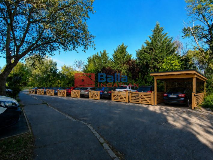 Eladó 554 m²-esföldfelszíni beállóhely III. Kerület (Békásmegyer) , Dűne utca: 9'900'000 Ft