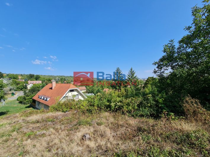 III. Kerület (Békásmegyer- Ófalu) - Kőbánya utca:  1929 m&sup2;-es telek   (159'000'000 ,- Ft)