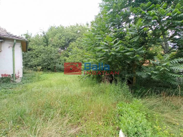 III. Kerület (Mocsárosdűlő) - Víznyelő utca melletti út:  60 m&sup2;-es családi ház   (135'000'000 ,- Ft)