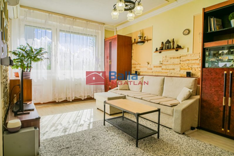 Eladó 73 m²-estársasházi lakás III. Kerület (Pók utcai ltp) , Amfiteátrum utca: 93'900'000 Ft