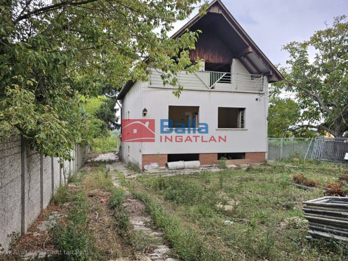 III. Kerület (Testvérhegy) - Domoszló útja:  1640 m&sup2;-es telek   (250'000'000 ,- Ft)