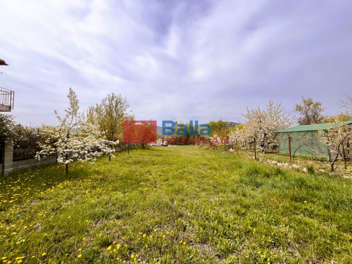 Eladó 753 m²-estelek III. Kerület (Ürömhegy) , Ürömhegy: 110'000'000 Ft