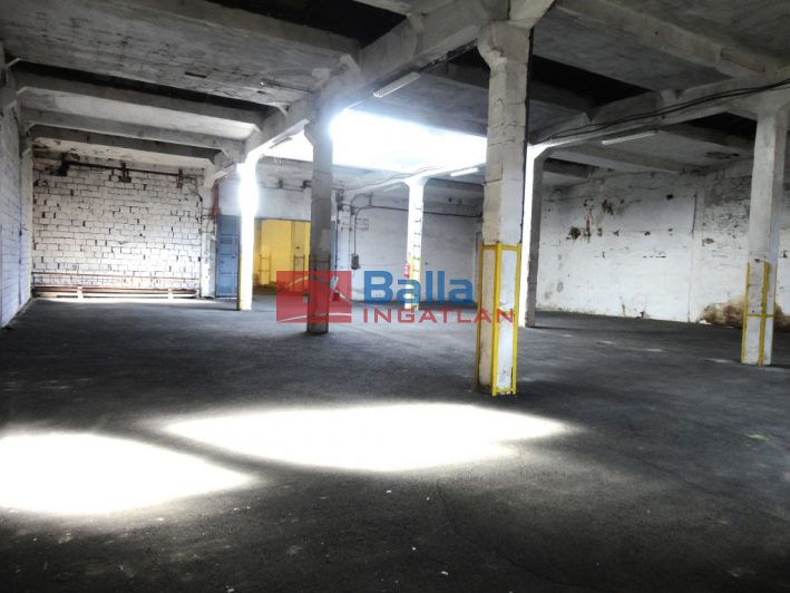 IV. Kerület (Újpest) - Baross utca:  2000 m&sup2;-es egyéb üzlethelyiség   (375'000'000 ,- Ft)