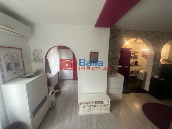 IV. Kerület (Újpest) - Baross utca:  43 m&sup2;-es társasházi lakás   (65'600'000 ,- Ft)