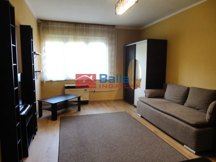 Kiadó 43 m²-estársasházi lakás IV. Kerület (Újpest) , Baross utca: 200'000 Ft