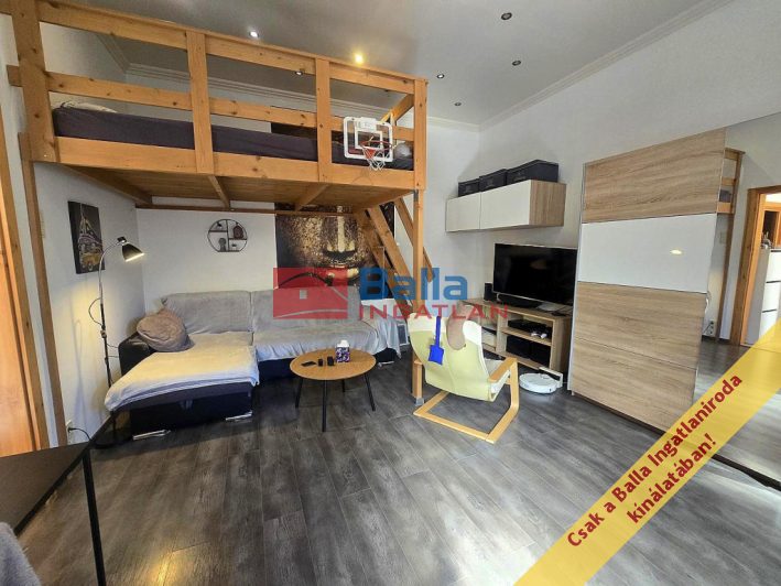 Eladó 35 m²-estársasházi lakás IV. Kerület (Újpest) , Lőrinc utca: 59'900'000 Ft