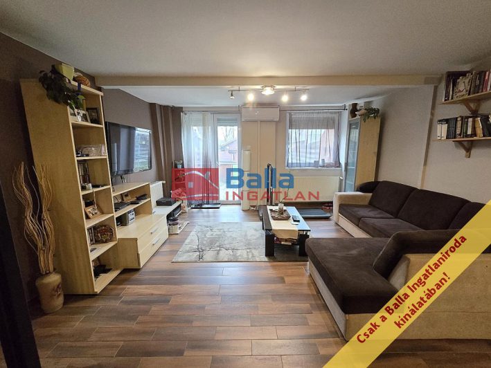 IV. Kerület (Újpest) - Széchenyi tér:  92 m&sup2;-es társasházi lakás   (118'000'000 ,- Ft)