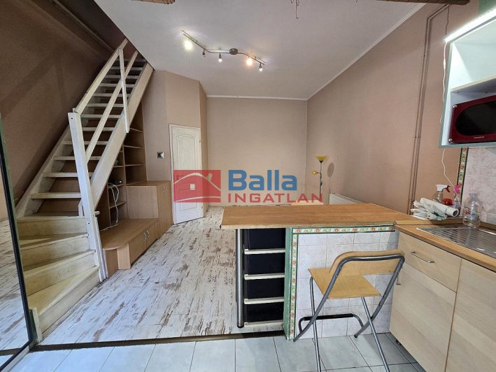 Eladó 39 m²-estársasházi lakás IV. Kerület (Újpest) , Thaly Kálmán utca: 49'900'000 Ft
