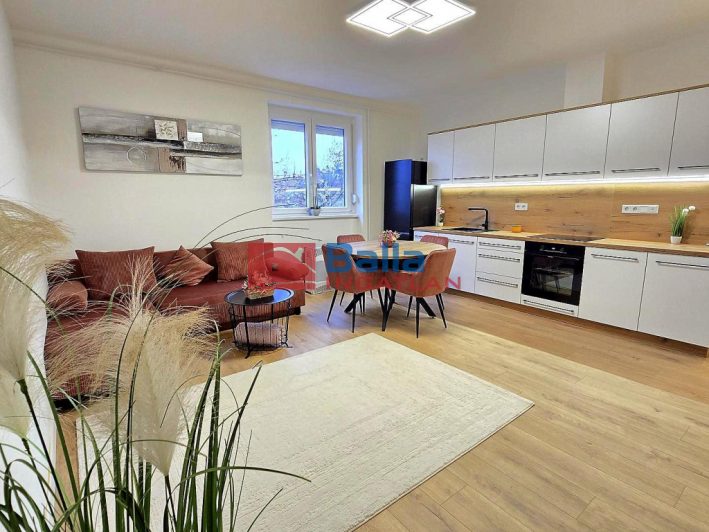 IV. Kerület (Újpest-kertváros) - Attila utca:  75 m&sup2;-es társasházi lakás   (99'900'000 ,- Ft)