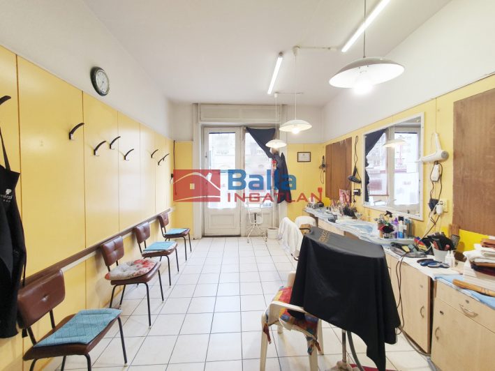 IX. Kerület (Belső Ferencváros) - Ferenc körúti Villamosmegálló közeli utca:  43 m&sup2;-es üzlethelyiség utcai bejárattal   (6'800'000 ,- Ft)