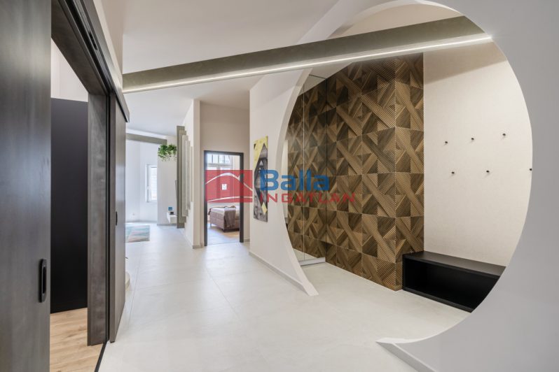 Eladó 91 m²-estársasházi lakás IX. Kerület (Belső Ferencváros) , József körút-Petőfi híd közelében: 179'900'000 Ft