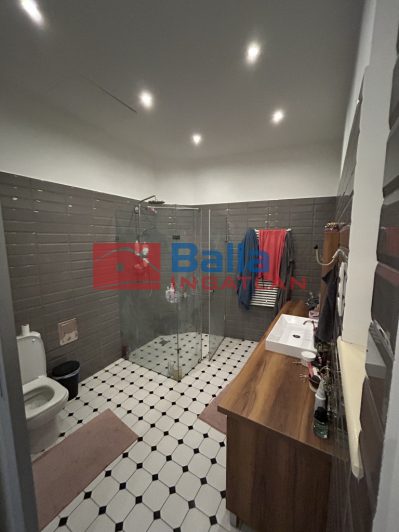 IX. Kerület (Belső Ferencváros) - Lónyay utca:  105 m&sup2;-es társasházi lakás   (185'000'000 ,- Ft)