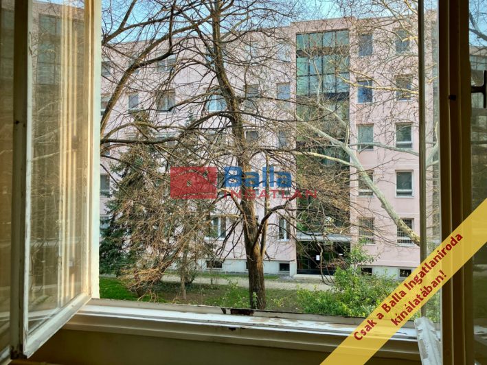 IX. Kerület (József Attila ltp.) - Napfény utca:  26 m&sup2;-es társasházi lakás   (38'200'000 ,- Ft)