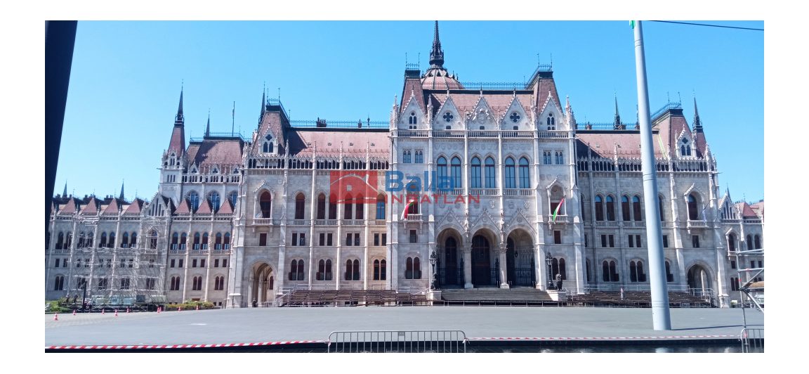 Eladó 65 m²-estársasházi lakás V. Kerület (Belváros) , Parlamenthez közel: 99'900'000 Ft