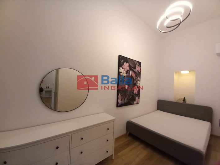 V. Kerület (Belváros) - Régi posta utca:  52 m&sup2;-es társasházi lakás   (99'000'000 ,- Ft)