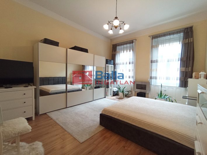 Eladó 82 m²-estársasházi lakás VI. Kerület (Terézváros) , Felső erdősor utca: 129'900'000 Ft