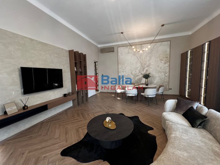 VII. Kerület (Belső-Erzsébetváros) - Dohány utca:  98 m&sup2;-es társasházi lakás   (169'000'000 ,- Ft)