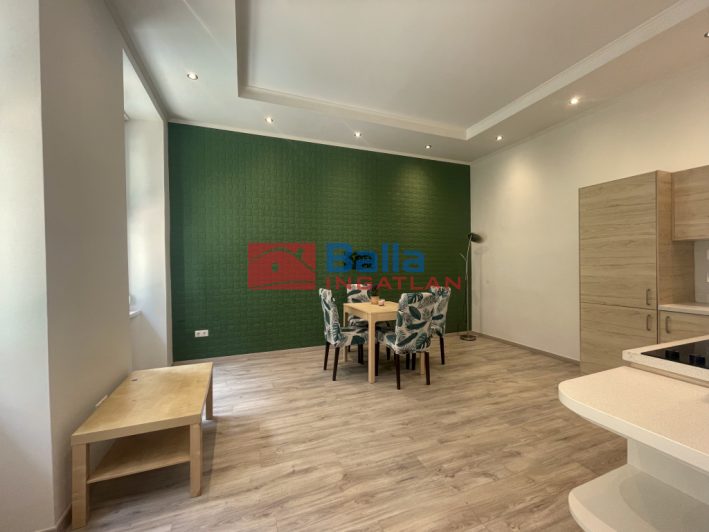Eladó 36 m²-estársasházi lakás VII. Kerület (Belső-Erzsébetváros) , Hársfa utca: 79'900'000 Ft