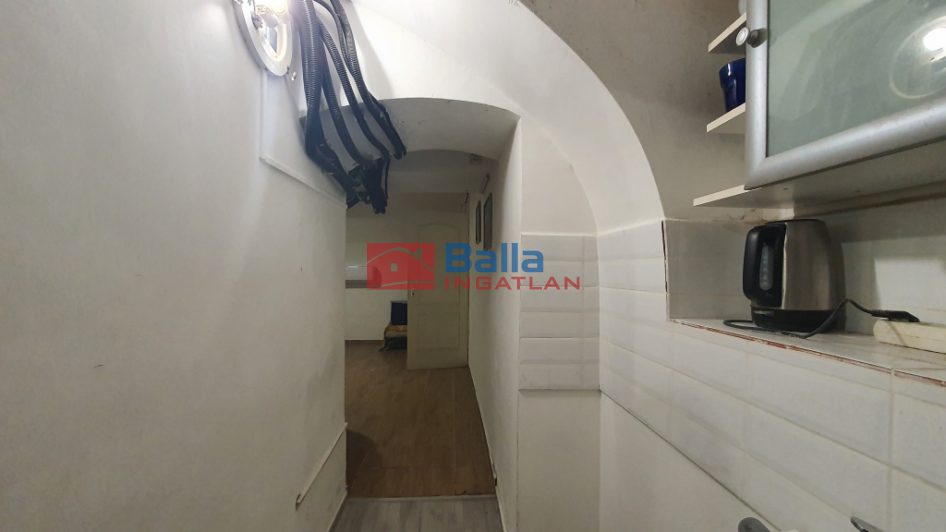 Eladó 68 m²-esüzlethelyiség utcai bejárattal VII. Kerület (Középső-Erzsébetváros) , BARCSAY utca: 35'000'000 Ft