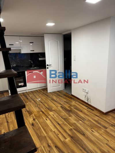 Eladó 20 m²-estársasházi lakás VII. Kerület (Nagykörúton kívül) , Blaha Lujza tér közelében: 35'600'000 Ft