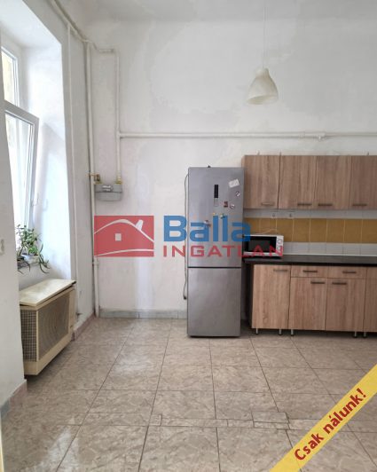 Eladó 58 m²-estársasházi lakás VII. Kerület (Nagykörúton kívül) , Nefelejcs utca: 62'000'000 Ft