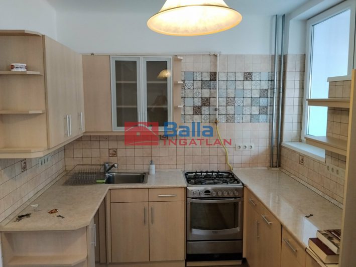 Eladó 61 m²-estársasházi lakás VIII. Kerület (Corvin negyed) , Üllői út: 103'900'000 Ft