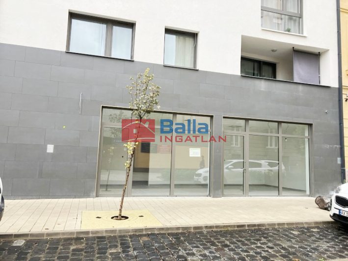 VIII. Kerület (Csarnoknegyed) - Tolnai Lajos utca:  58 m&sup2;-es üzlethelyiség utcai bejárattal   (74'900'000 ,- Ft)