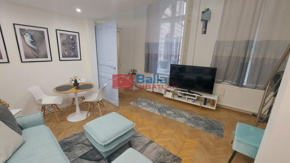 Eladó 42 m²-estársasházi lakás VIII. Kerület (Palotanegyed) , Múzeum körút: 109'500'000 Ft