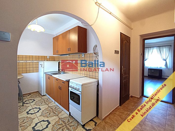 X. Kerület (Felsőrákos) - Hatház utca:  33 m&sup2;-es társasházi lakás   (48'500'000 ,- Ft)