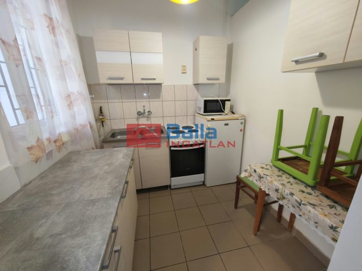 Kiadó 35 m²-estársasházi lakás X. Kerület (Ligettelek) , Kolozsvári utca: 150'000 Ft