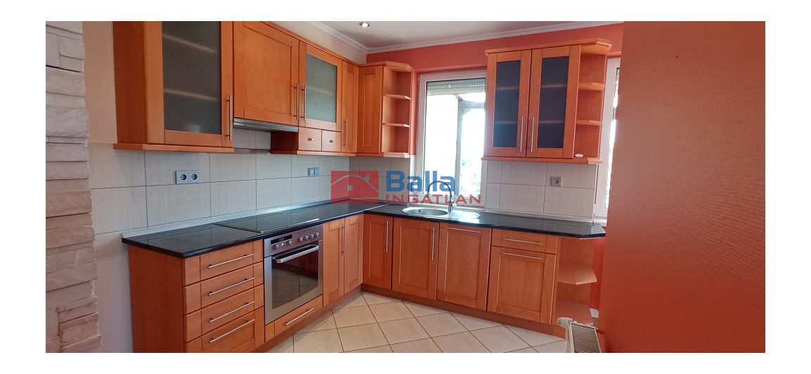 X. Kerület (Népliget) - Népliget tőszomszédsásgában:  120 m&sup2;-es társasházi lakás   (163'000'000 ,- Ft)