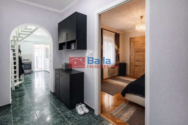 Eladó 72 m²-essorház X. Kerület (Újhegy) , Újhegyi lakótelep közelében utca: 84'900'000 Ft