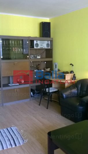 XI. Kerület (Kelenföld) - Etele út:  51 m&sup2;-es társasházi lakás   (230'000 ,- Ft)