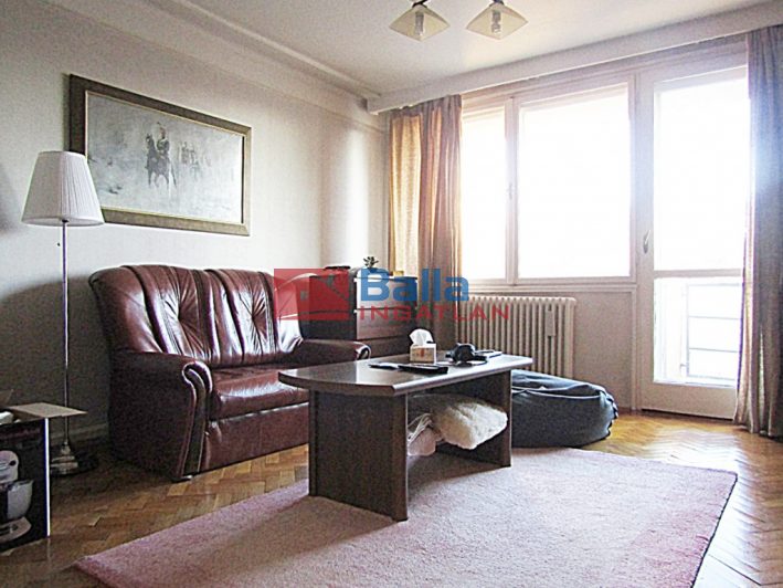 XI. Kerület (Lágymányos) - Bartók Béla út:  67 m&sup2;-es társasházi lakás   (300'000 ,- Ft)