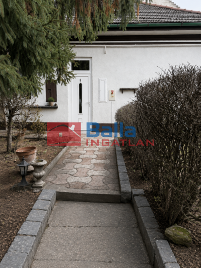 Eladó 43 m²-estársasházi lakás XIII. Kerület (Angyalföld) , Dévényi utca: 56'800'000 Ft