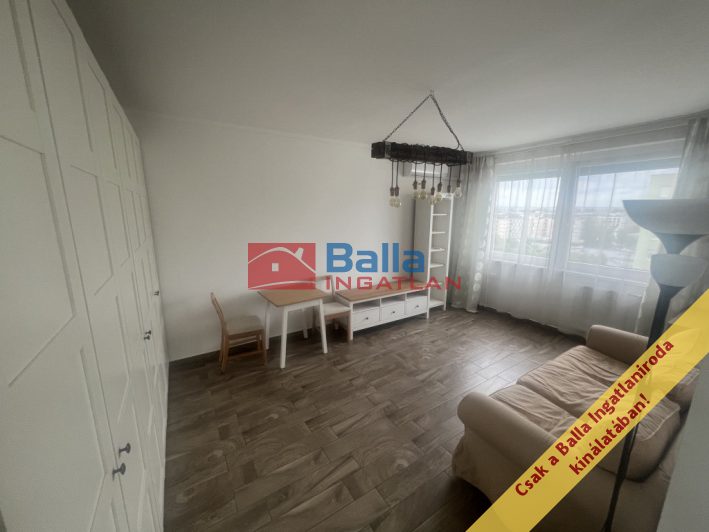 Eladó 35 m²-estársasházi lakás XIII. Kerület (Angyalföld – Országbíró utcai lakótelep) , Hajdú utca: 68'800'000 Ft