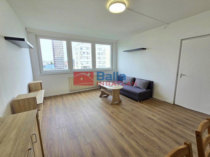 Kiadó 47 m²-estársasházi lakás XIII. Kerület (Göncz Árpád városközpont) , Róbert Károly körút: 260'000 Ft