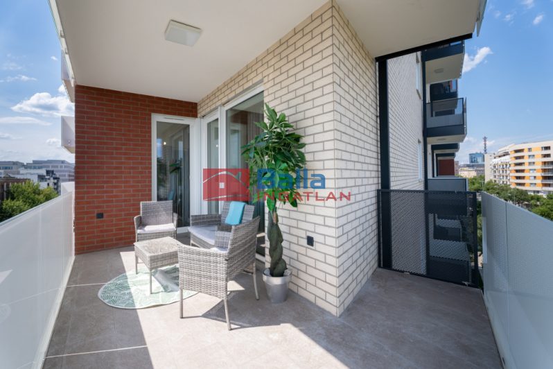 XIII. Kerület (Lőportár dűlő) - KASSÁK TERRACE:  51 m&sup2;-es társasházi lakás   (124'800'000 ,- Ft)