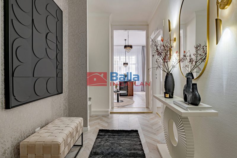 XIII. Kerület (Újlipótváros) - Azonnal költözhető luxuslakás eladó!:  63 m&sup2;-es társasházi lakás   (149'000'000 ,- Ft)